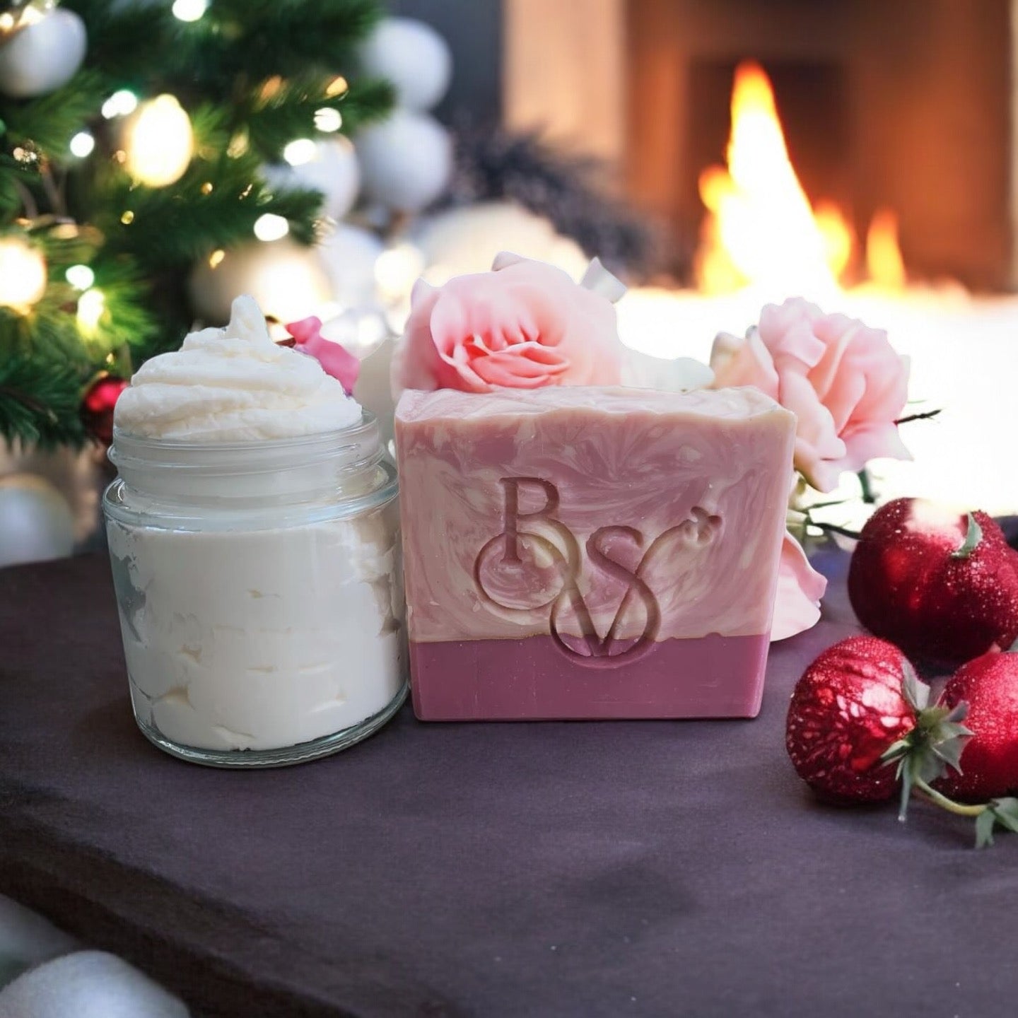 La Vie En Rose Holiday Gift Set
