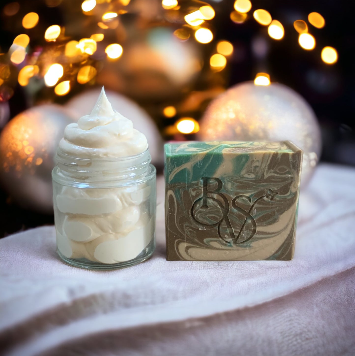 Hollywood Vibes Holiday Gift Set